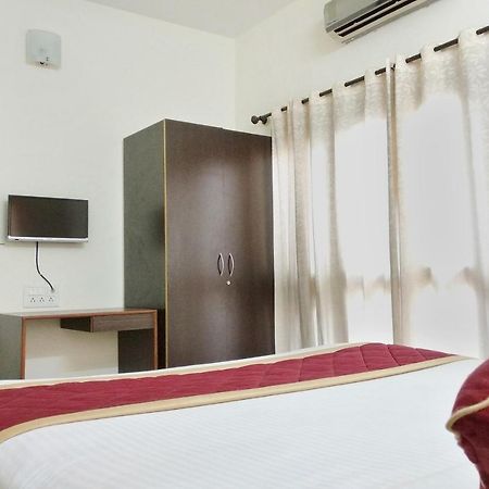 Super Oyo Capital O Premium Hotel Victoria Heights Near Sri Someshwara Swami Temple Bangalore Bagian luar foto