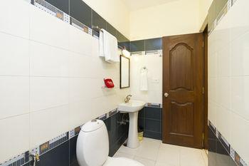 Super Oyo Capital O Premium Hotel Victoria Heights Near Sri Someshwara Swami Temple Bangalore Bagian luar foto