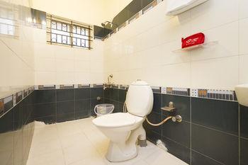 Super Oyo Capital O Premium Hotel Victoria Heights Near Sri Someshwara Swami Temple Bangalore Bagian luar foto