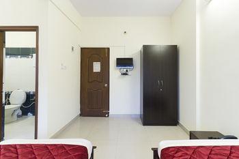 Super Oyo Capital O Premium Hotel Victoria Heights Near Sri Someshwara Swami Temple Bangalore Bagian luar foto